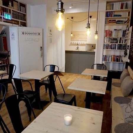 Old Kings Design Hostel *