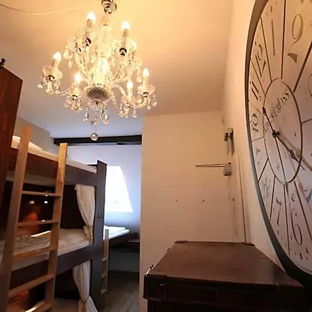 Old Kings Design Hostel *